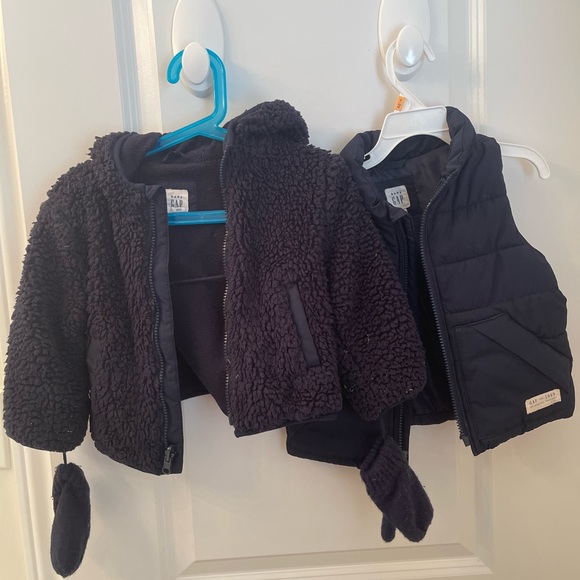 2 in 1. Winter coat and vest. GAP - Picture 2 of 4